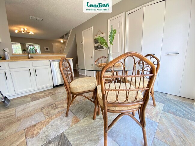 Foto del edificio - 10254 Dover Ridge