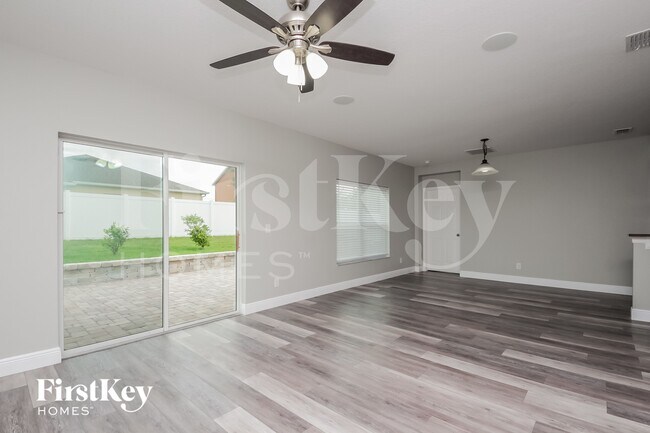 Foto del edificio - 347 Iron Wood Dr
