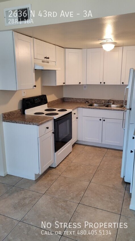 Primary Photo - 2 Bed Condo off 43rd Ave and Thomas!