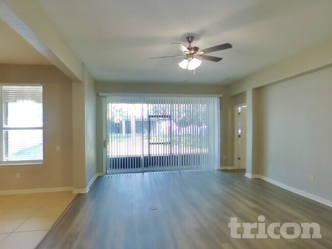 Foto del edificio - 13309 Fernow St