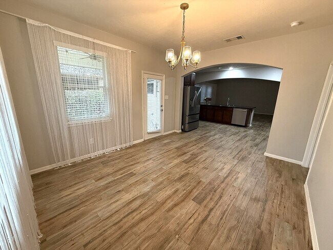 Foto del edificio - 14322 Heath Falls Ln