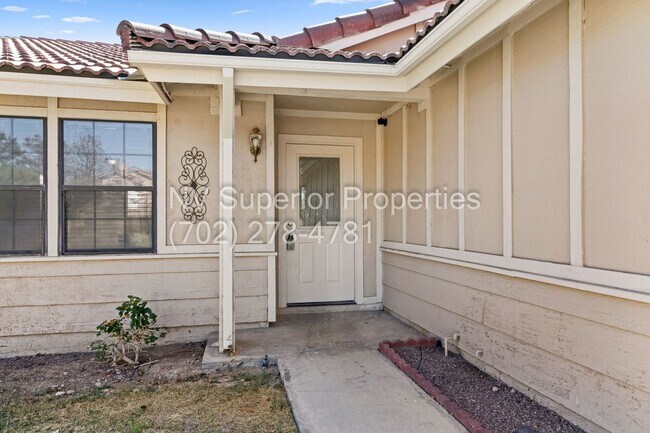 Building Photo - SW!! Spring Valley!! Single Story!!! Covered Patio!!! Fire Place!! Pet Friendly!!! Community Park...