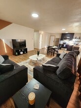 Building Photo - 1110 N 17th St