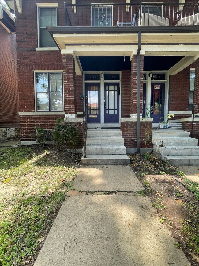 Building Photo - 3117-3119-3119 Lackland Ave