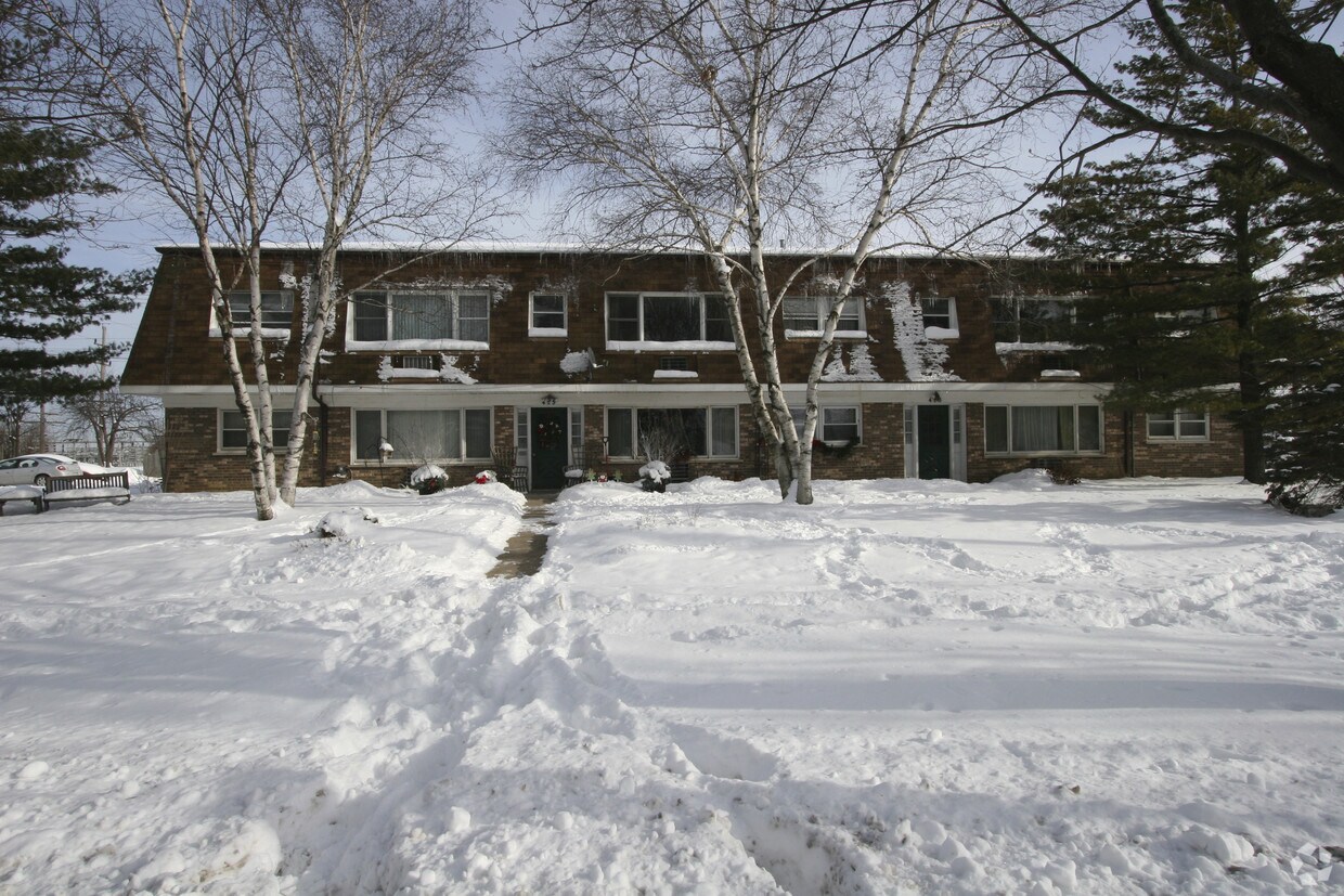 Primary Photo - 425 N Stephen Dr