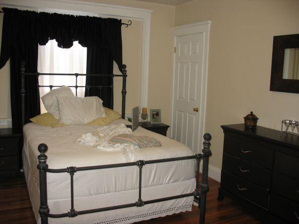 Foto principal - 244 Kelton St
