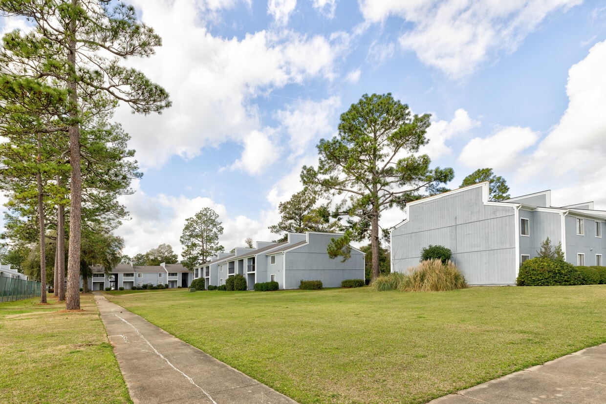 Pine Ridge - 333 S Mock Rd Albany, GA 31705 | Apartments.com
