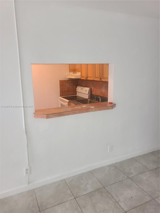 Foto del edificio - 2838 Madison St