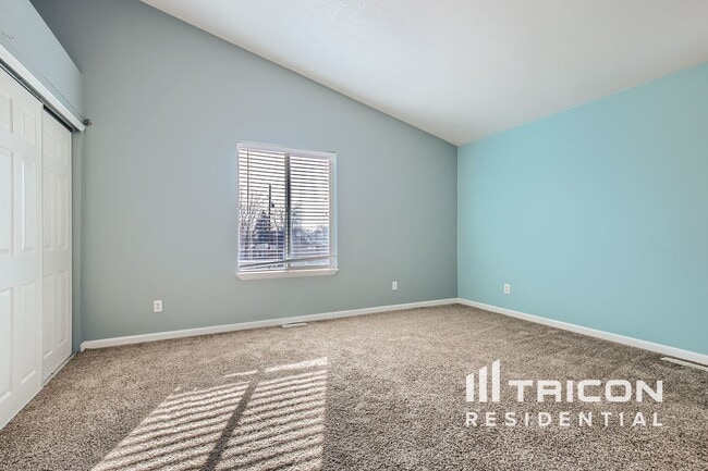 Building Photo - 4475 Parfet St