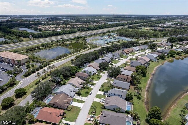 Foto del edificio - 17791 Castle Harbor Dr