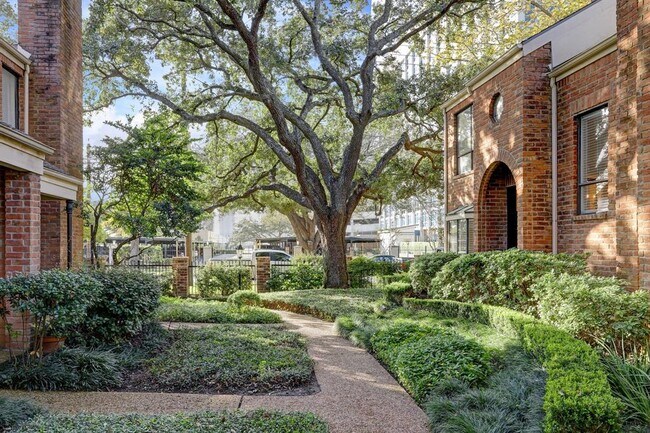 Foto del edificio - 2901 Bammel Ln