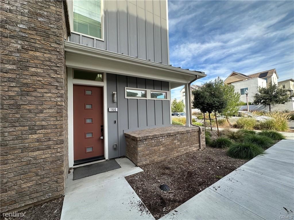 Primary Photo - 4 br, 4 bath Condo - 166 Frame