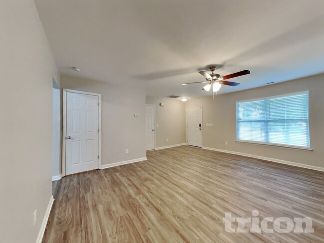 Foto del edificio - 2820 Wild Poplar Way