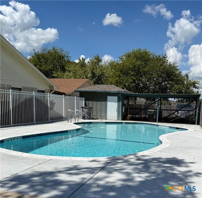 Foto del edificio - 101 A Maplewood Dr