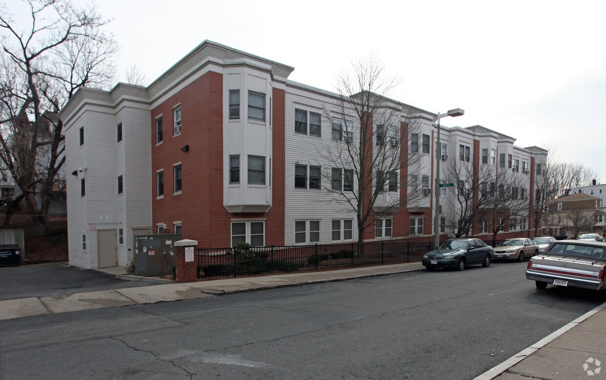 Building Photo - 25 Ditson St