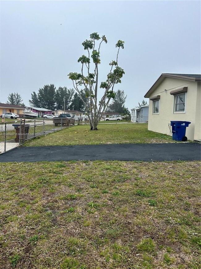 Foto del edificio - 3270 NW 196th Ln