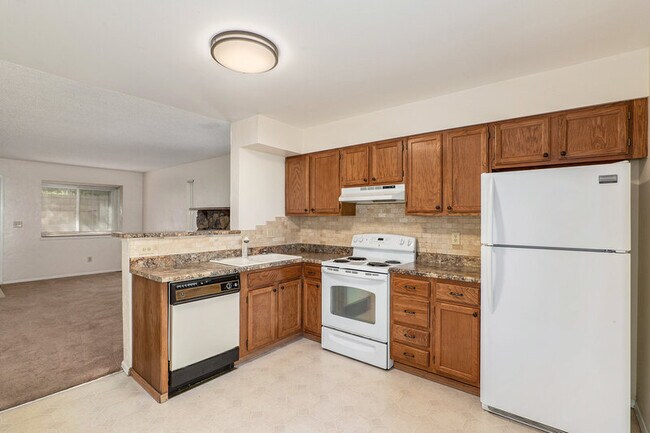 Building Photo - 3152 Vail Pass Dr