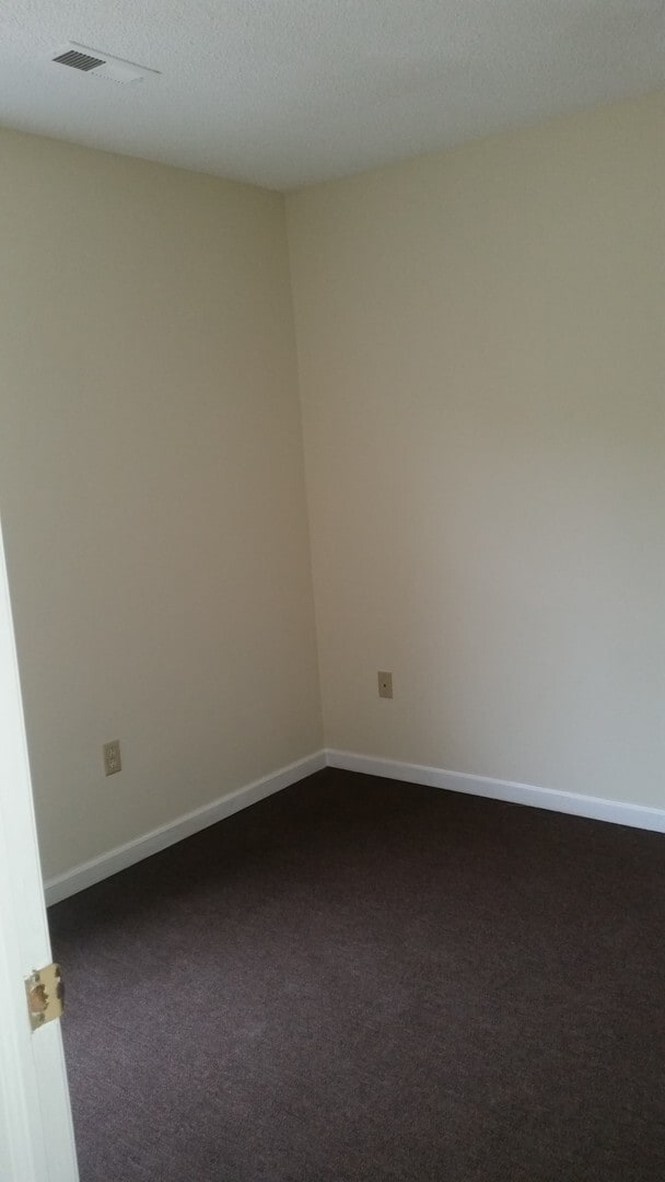 Building Photo - 1434 Wades Point Rd