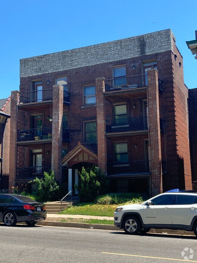Building Photo - 3650 Shaw Blvd