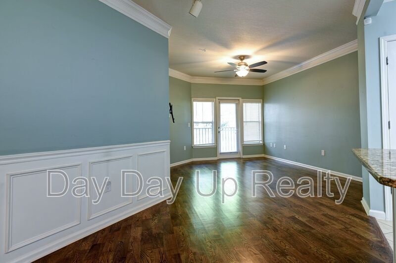 Building Photo - 1850 Cotillion Dr