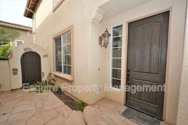 Foto del edificio - 2861 Golf Villa Way