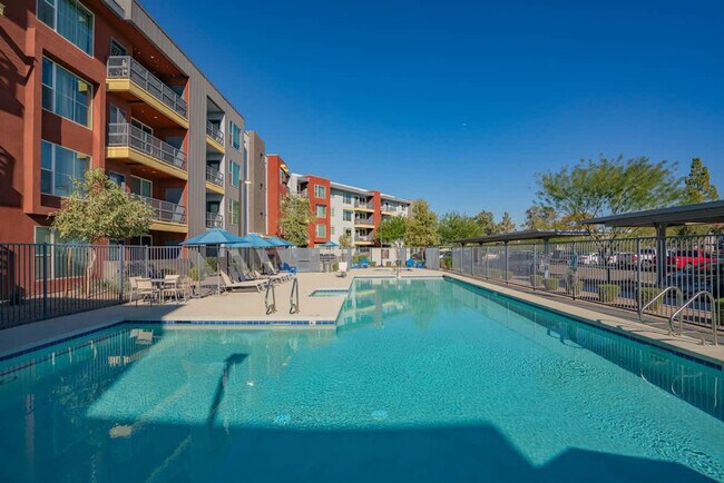 Building Photo - 1950 E Broadway Rd