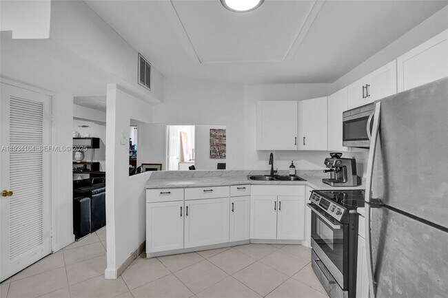 Foto del edificio - 1780 NE 191st St