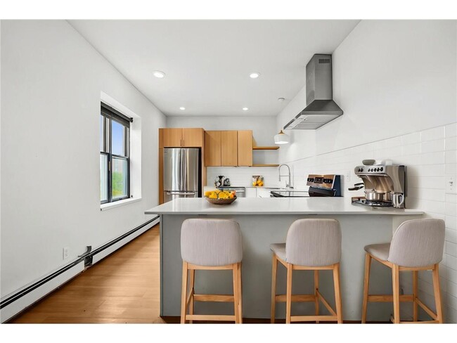 Building Photo - 2109 Blaisdell Ave