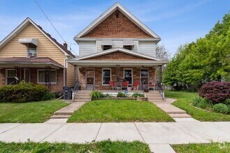 Building Photo - 223 E Weber St