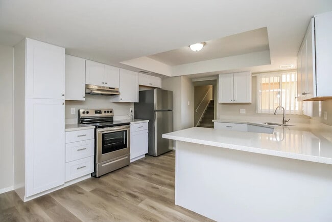 Foto del edificio - 6724 S Lakeshore Dr