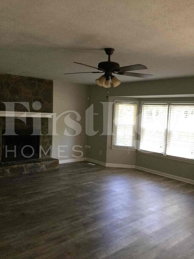 Building Photo - 420 Freestone Dr