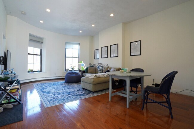 Building Photo - 525 Massachusetts Ave