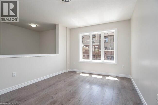 Building Photo - 70 Willowrun Dr