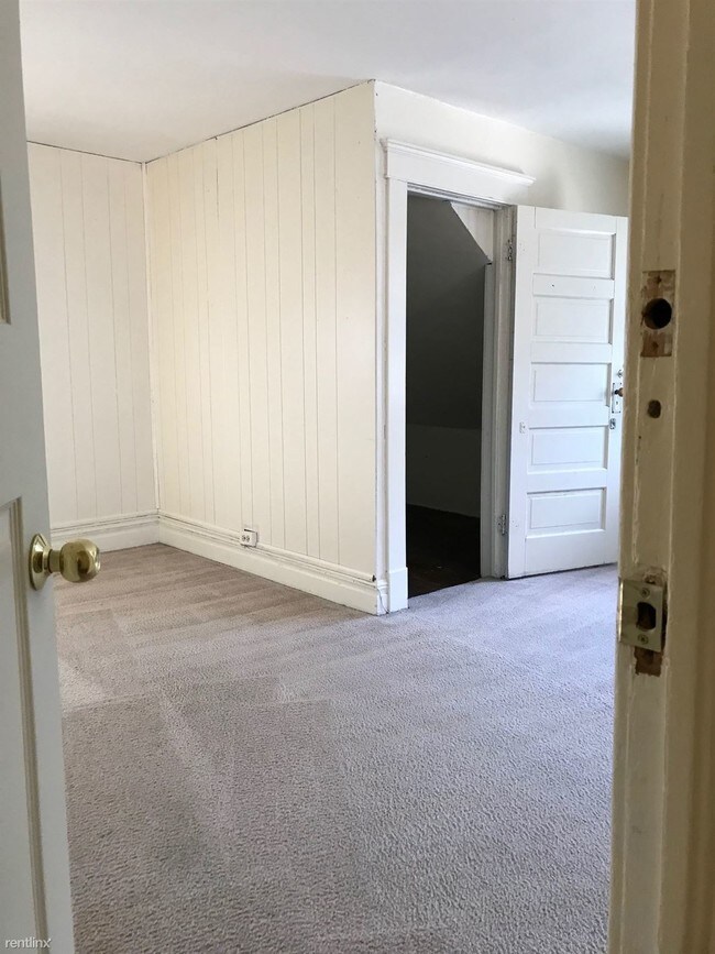 Foto del edificio - 5 br, 2 bath House - 525 Linden St 525 Linden