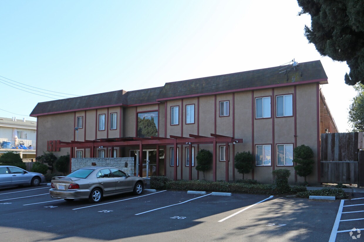 Primary Photo - Marion Apartments