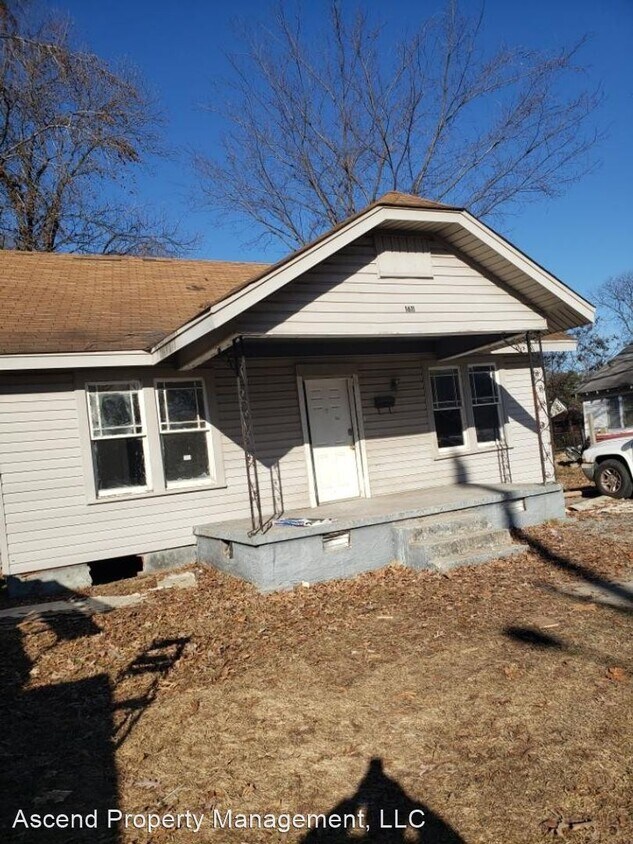 Primary Photo - 5 br, 2 bath House - 1611 W 16th St