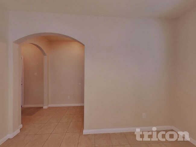 Foto del edificio - 4607 Le Villas