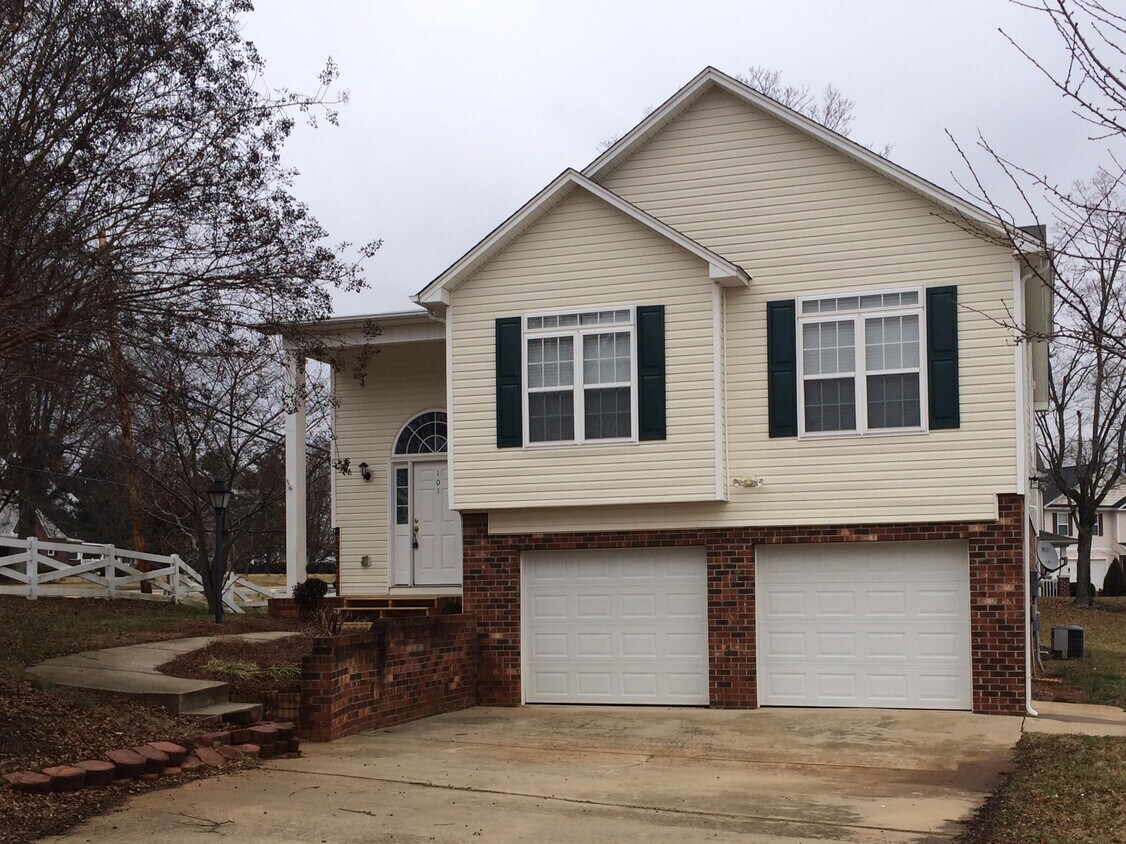 101 Sedge Meadow Drive House Rental in WinstonSalem, NC