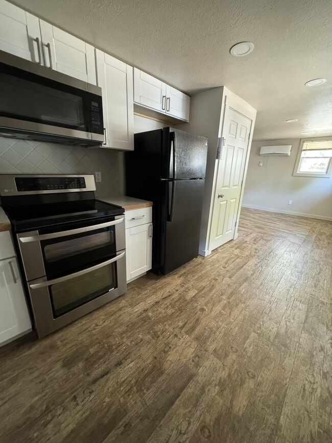 Foto del edificio - 1285 E 4th N