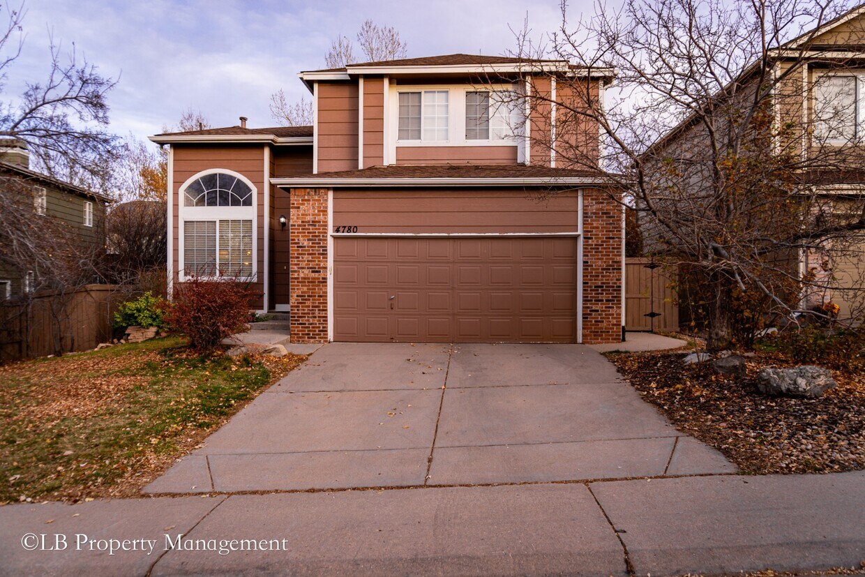 Primary Photo - 4780 N Foxtail Dr