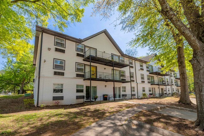 Foto del edificio - 2006 Northlake Pkwy