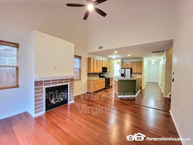 Building Photo - 1420 Dure Rd