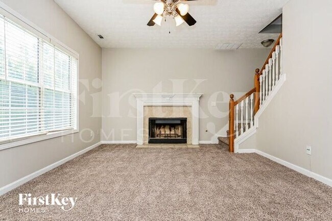 Foto del edificio - 7614 Crestwicke Crossing Dr
