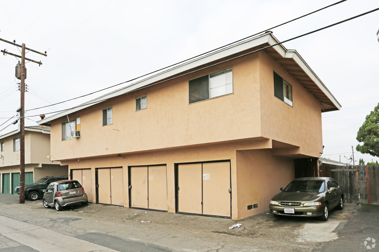 Building Photo - 12092 Haster St