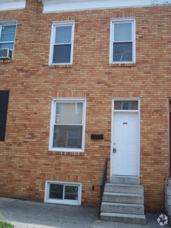 Building Photo - 2727 Mura St