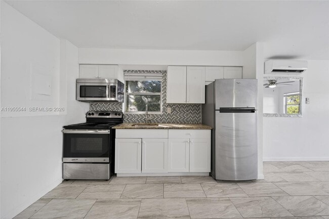 Foto del edificio - 36 NE 64th Terrace