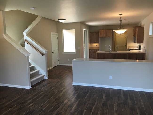 Foto del edificio - Beautiful Pahlisch home w/great floor plan...