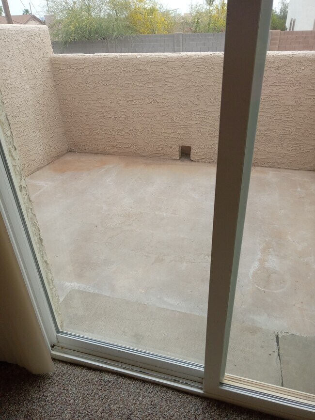 Foto del edificio - 9819 E La Palma Ave