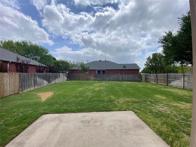 Building Photo - 8400 Island Ct