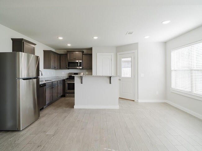Building Photo - 1503 Purple Finch St